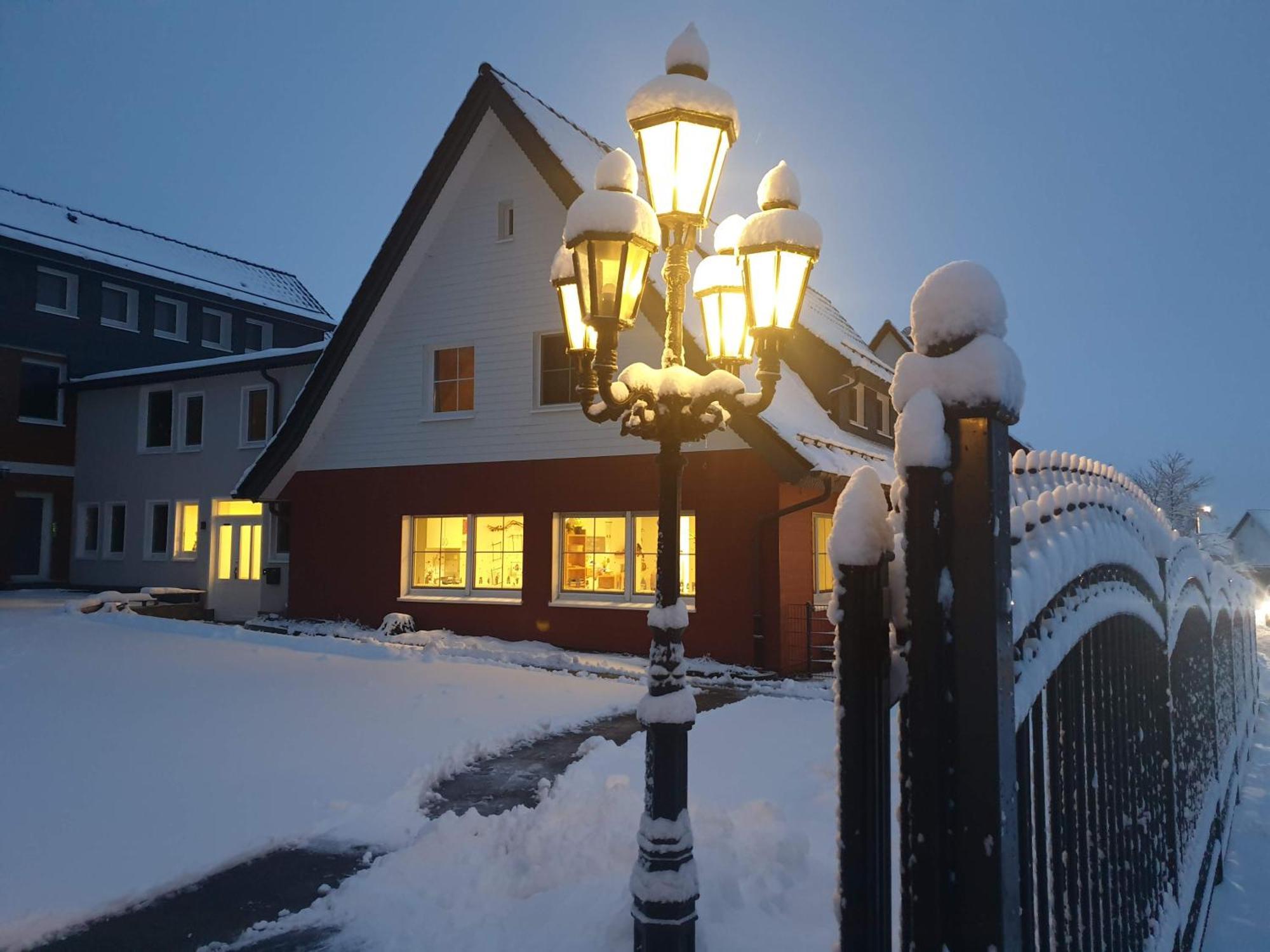Fewo Winter In Der Villa Waldrand Mit Zwei Balkonen Bad Wünnenberg Exterior foto