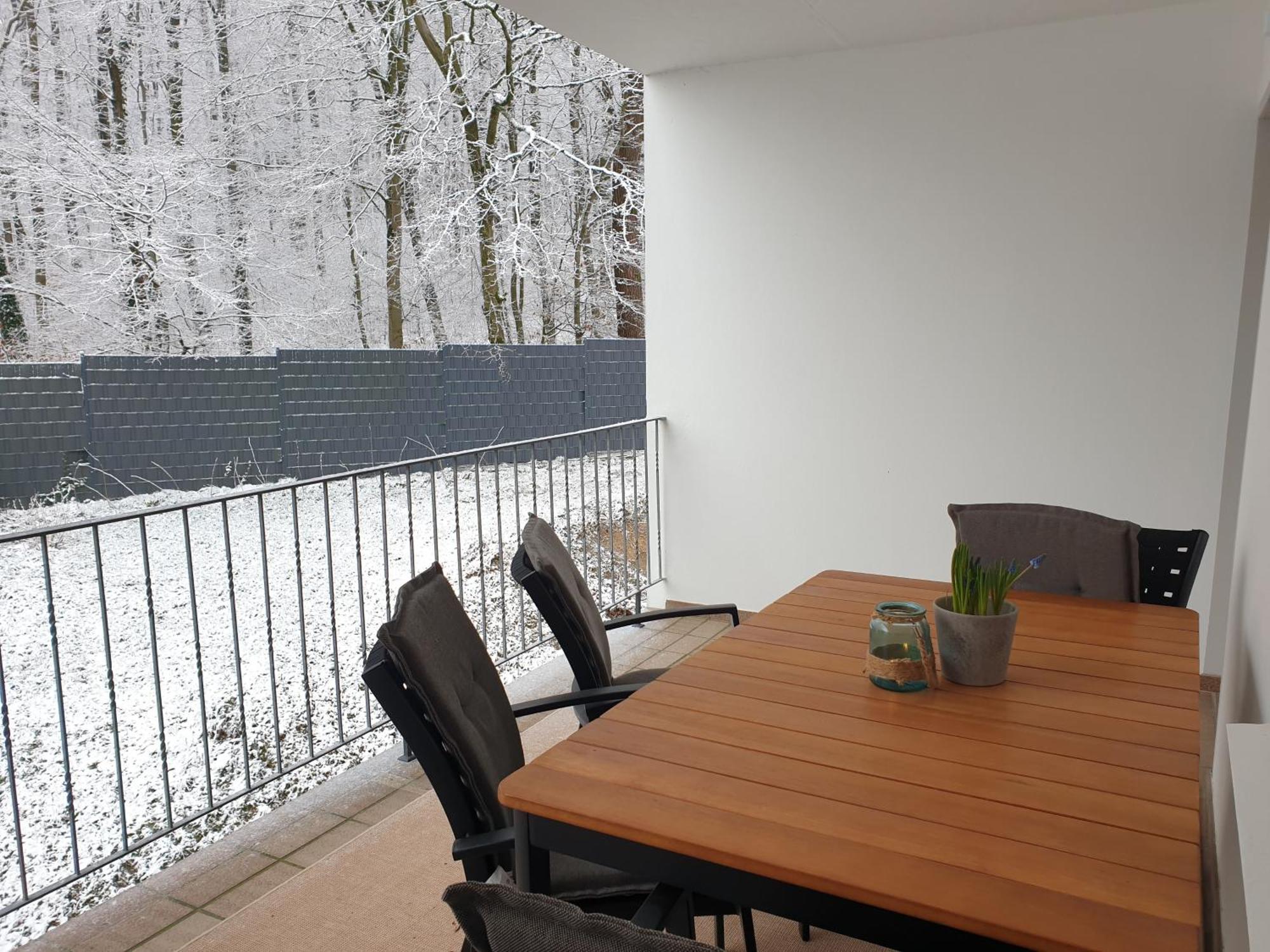 Fewo Winter In Der Villa Waldrand Mit Zwei Balkonen Bad Wünnenberg Exterior foto